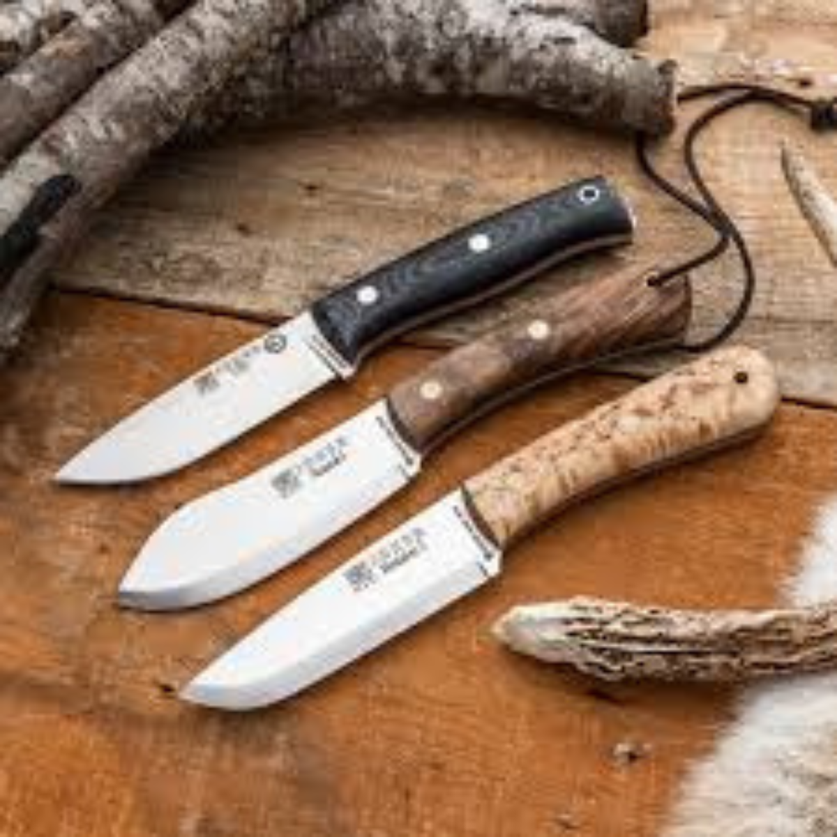 Jokers Wild Find The 10 Best Joker Knives Today!